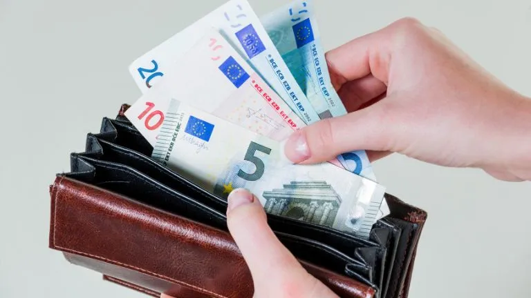 El IMV lo perciben en toda España las personas con dificultades económicas.