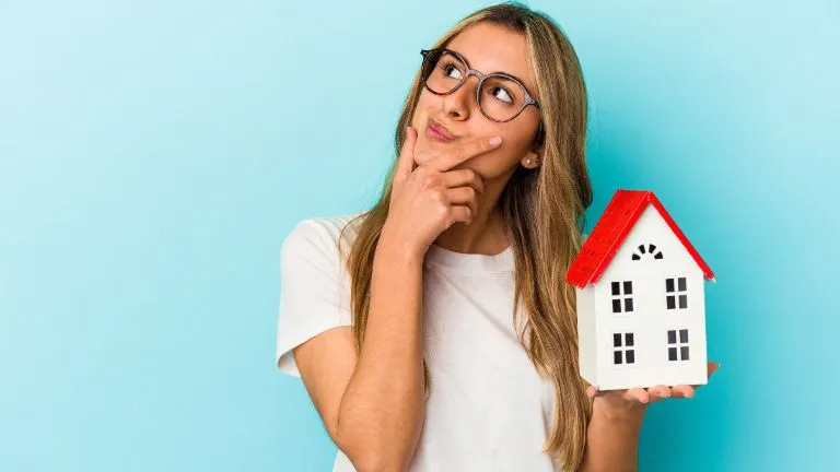 Para facilitar el acceso a una vivienda, la Generalitat de Catalunya y el Ayuntamiento de Barcelona diagramaron políticas públicas