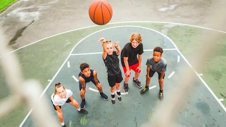 Todo sobre las ayudas y becas para deporte en edad escolar en Barcelona.